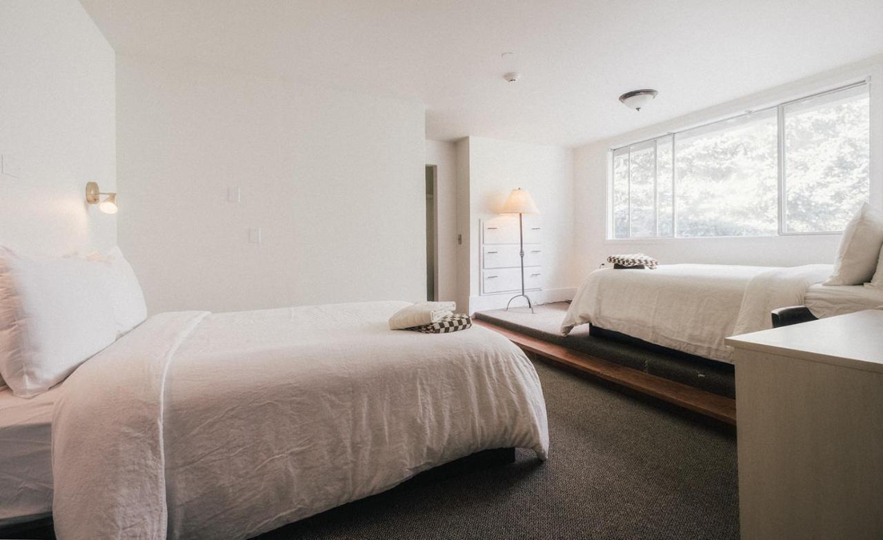 Saturn'S Return Bed & Breakfast ฟรายเดย์ฮาร์เบอร์ ภายนอก รูปภาพ